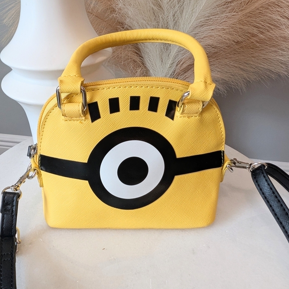 Universal Handbags - Universal Studios Vibrant Yellow Mini Minion Bag